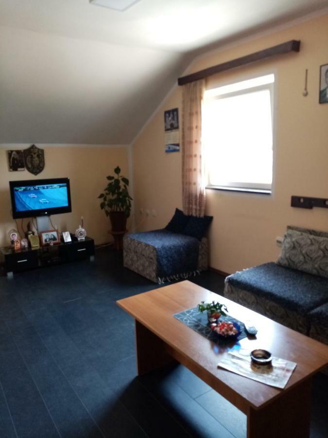 Apartman Pivsko Jezero Hotel Plužine Esterno foto