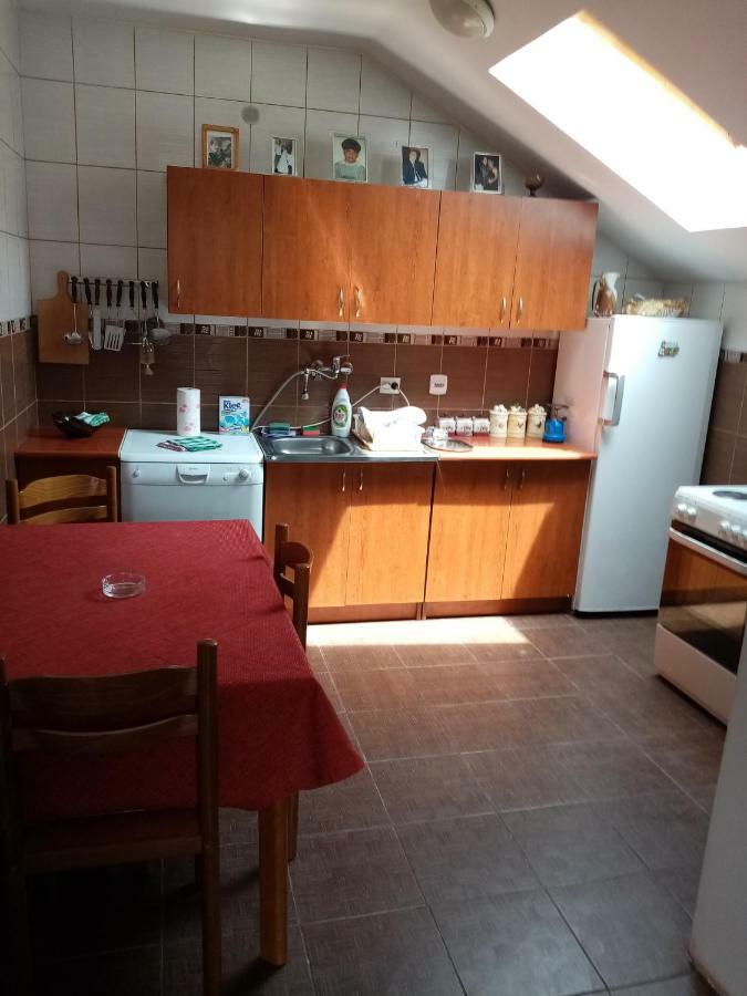 Apartman Pivsko Jezero Hotel Plužine Esterno foto